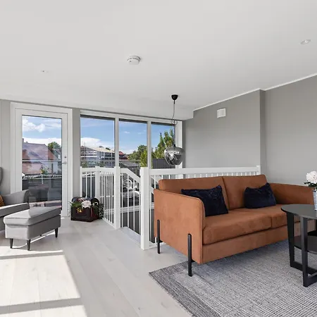 Exclusive Penthouse, Three Bedroom, 6 Guests, Roof Terrace, Private Parking - 아파트