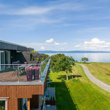 Exclusive Penthouse, Three Bedroom, 6 Guests, Roof Terrace, Private Parking - Apartment *