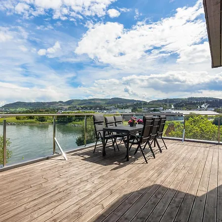 Apartment Exclusive Penthouse, Three Bedroom, 6 Guests, Roof Terrace, Private Parking - *